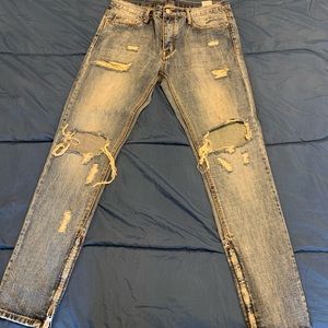 Mnml jeans.